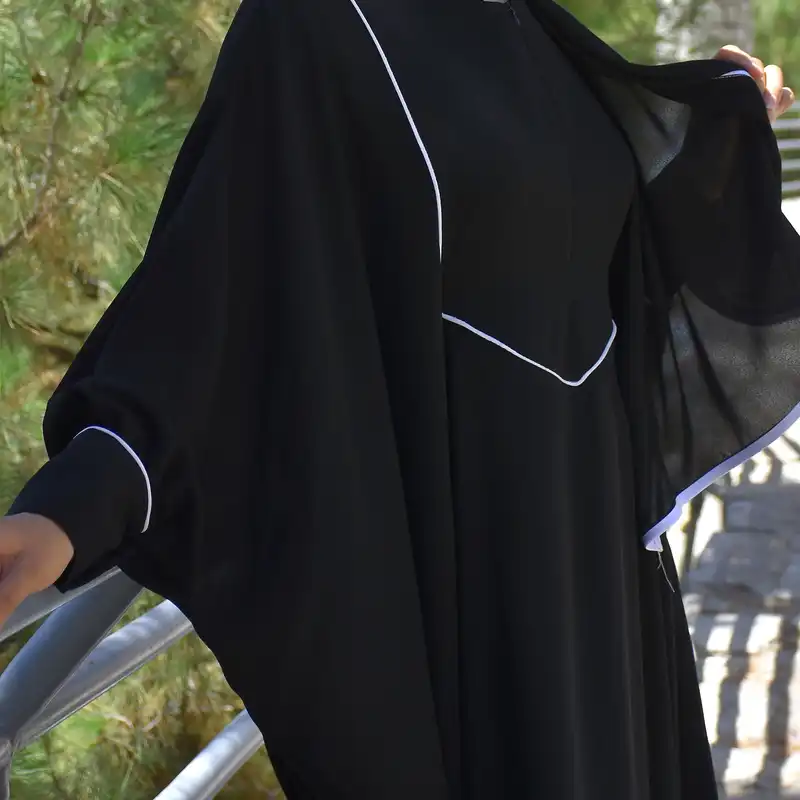 مانتو زنانه مدل عبایی رنگ مشکی