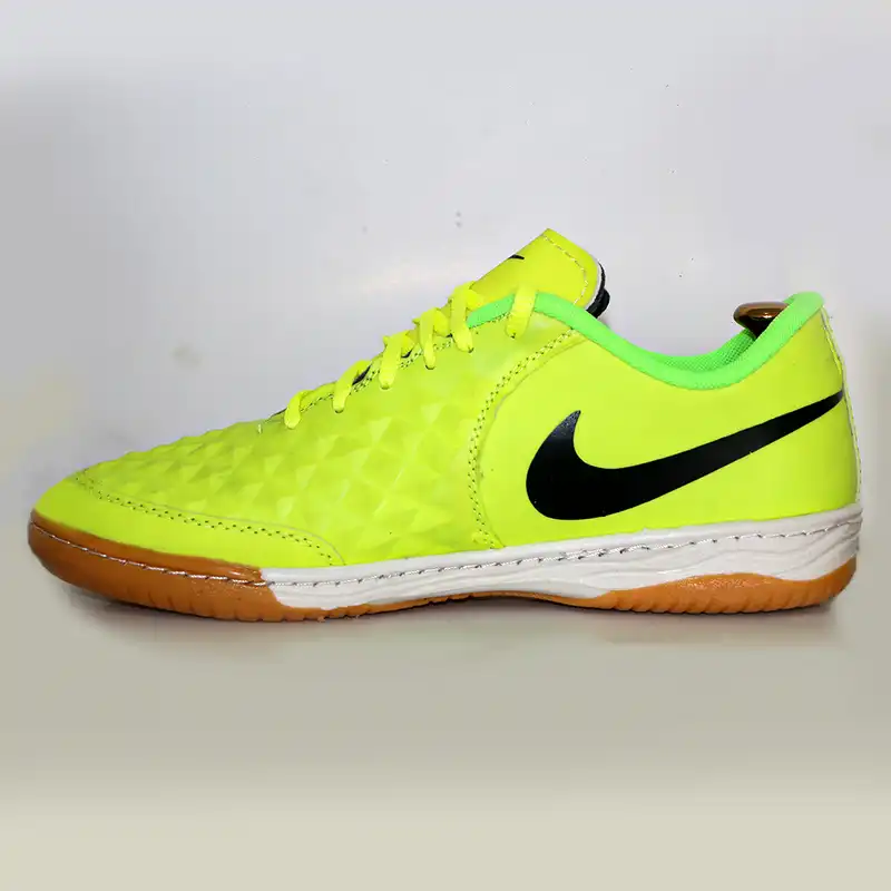 کفش فوتسال مردانه مدل سالنی پریمیوم