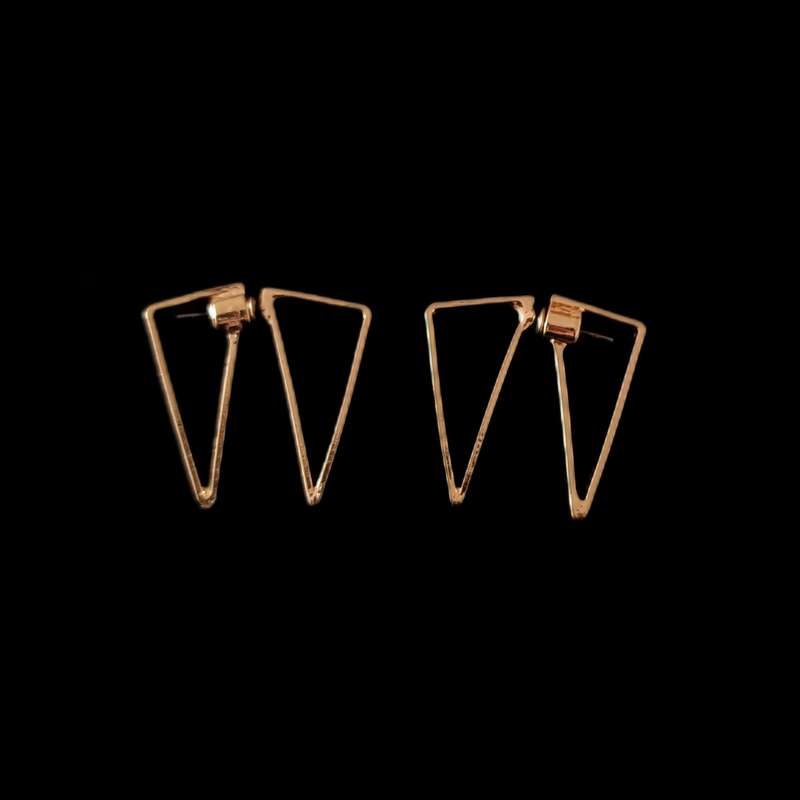 گوشواره زنانه مدل مثلث گوشواره زنانه مدل مثلث