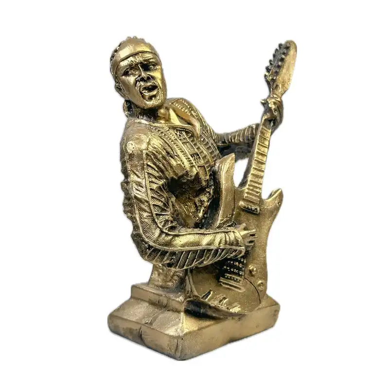 مجسمه مدل نوازنده گیتار