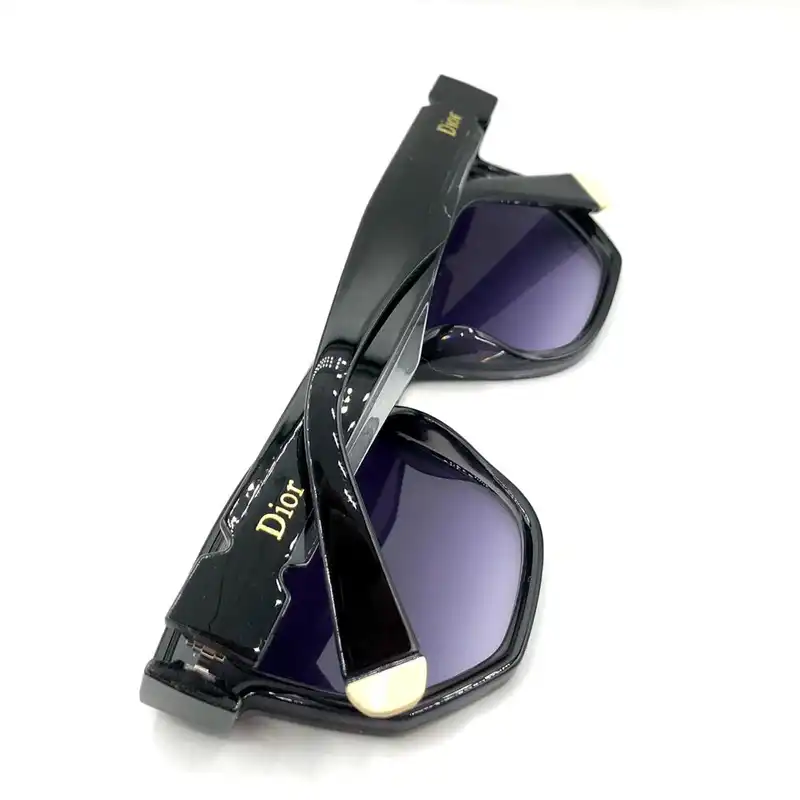 عینک آفتابی مدل A++++-2946628-3084