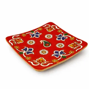 بشقاب سفالی میناکاری دست ساز مدل گل و بته