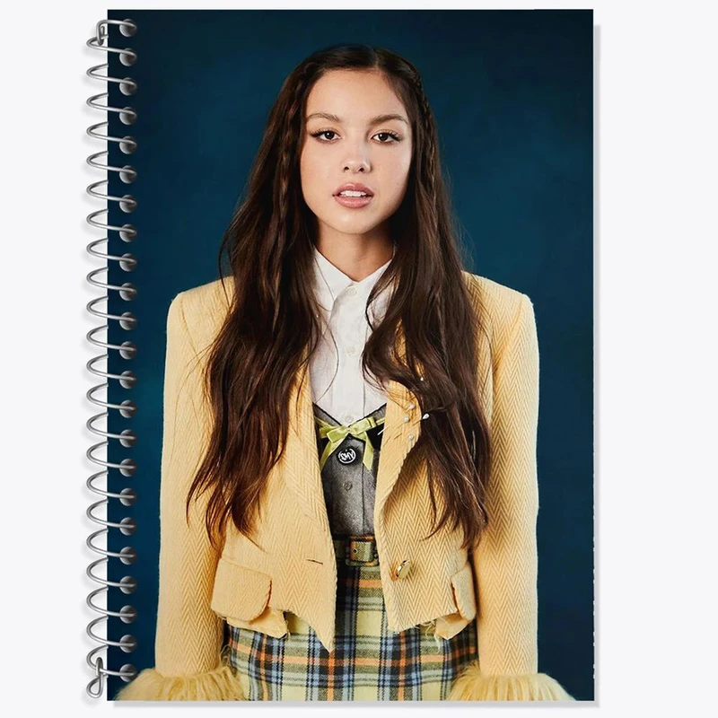 دفتر زبان 50 برگ خندالو مدل سه خط طرح اولیویا رودریگو Olivia Rodrigo کد 19268