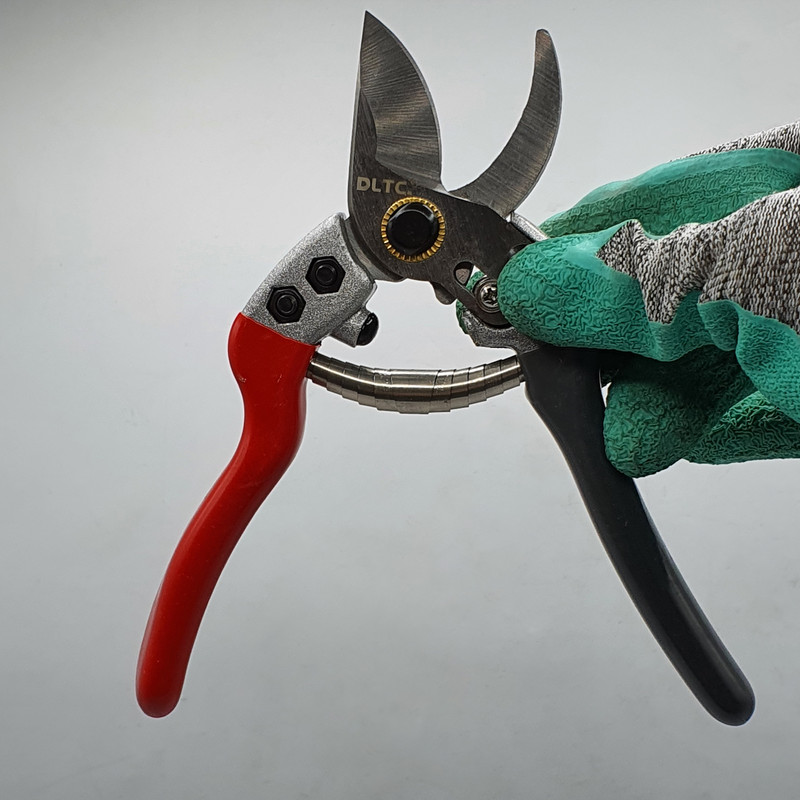 قیچی باغبانی دی ال تی سی کد DLTC01 قیچی باغبانی دی ال تی سی کد DLTC01