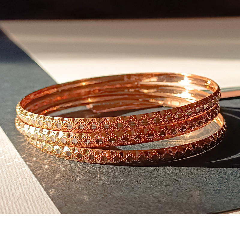 النگو طلا 18 عیار زنانه هلن کد 608s2 بسته سه عددی