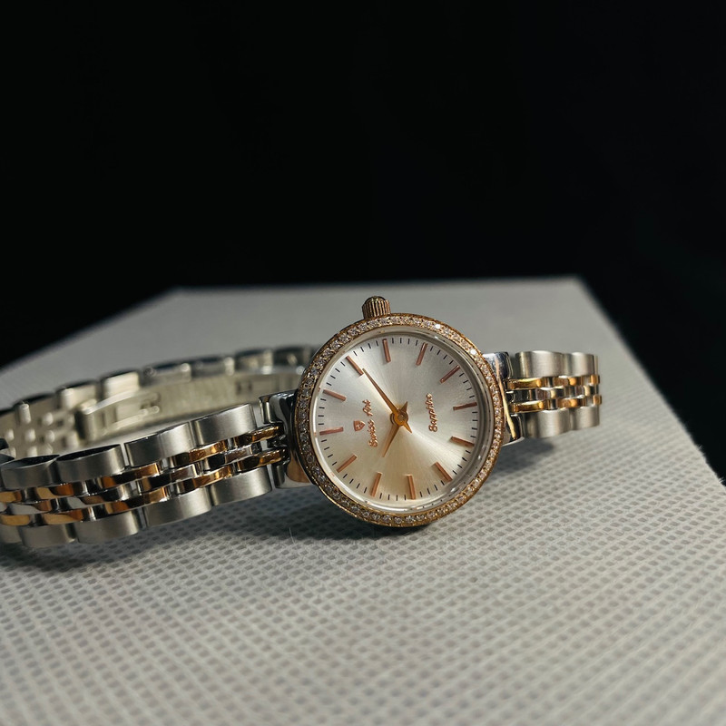 ساعت مچی عقربه‌ای زنانه سوئیس آرت مدل 620001-05