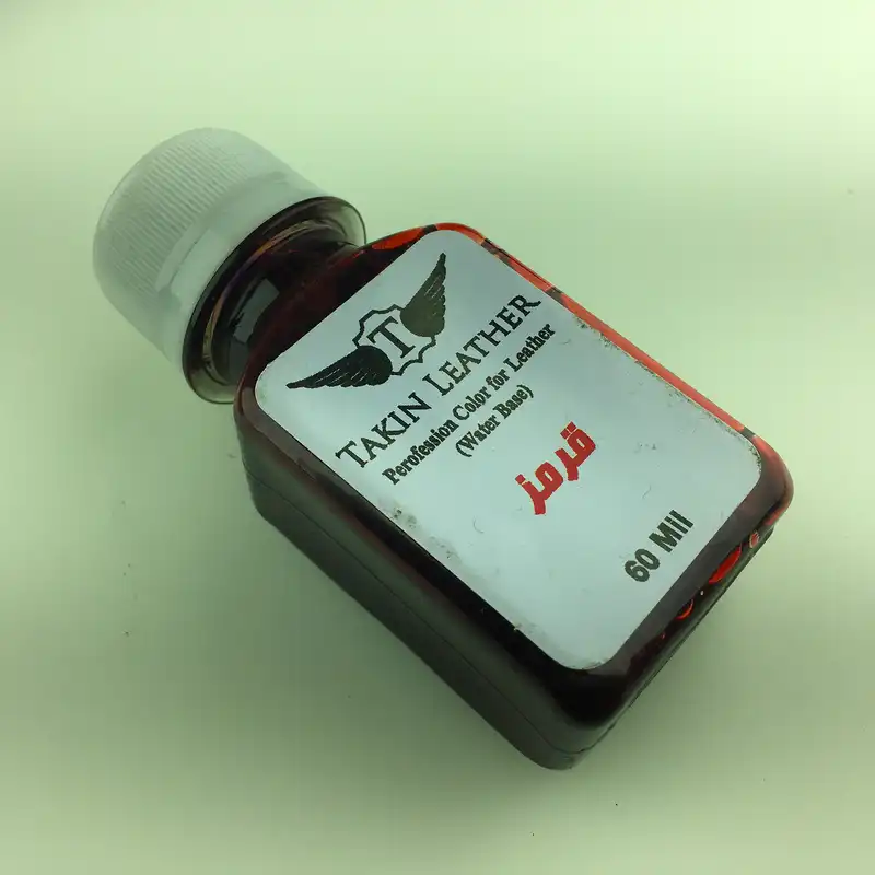 رنگ قرمز چرم تکین مدل حکاکی حجم 60 میلی لیتر