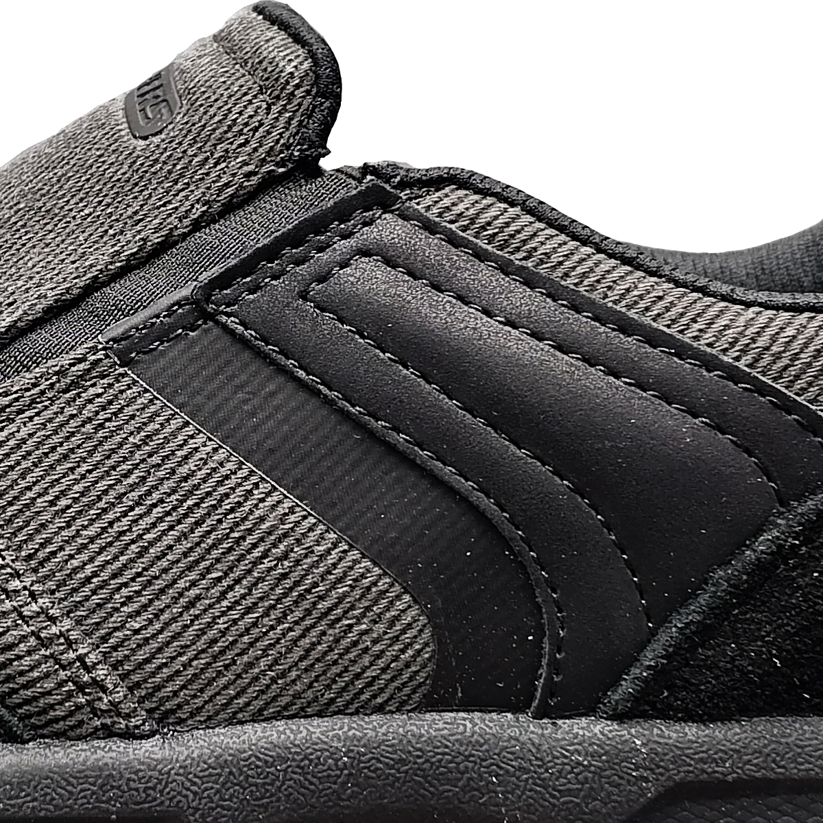 کفش پیاده روی اسکچرز مدل GOODYEAR OUTDOOR