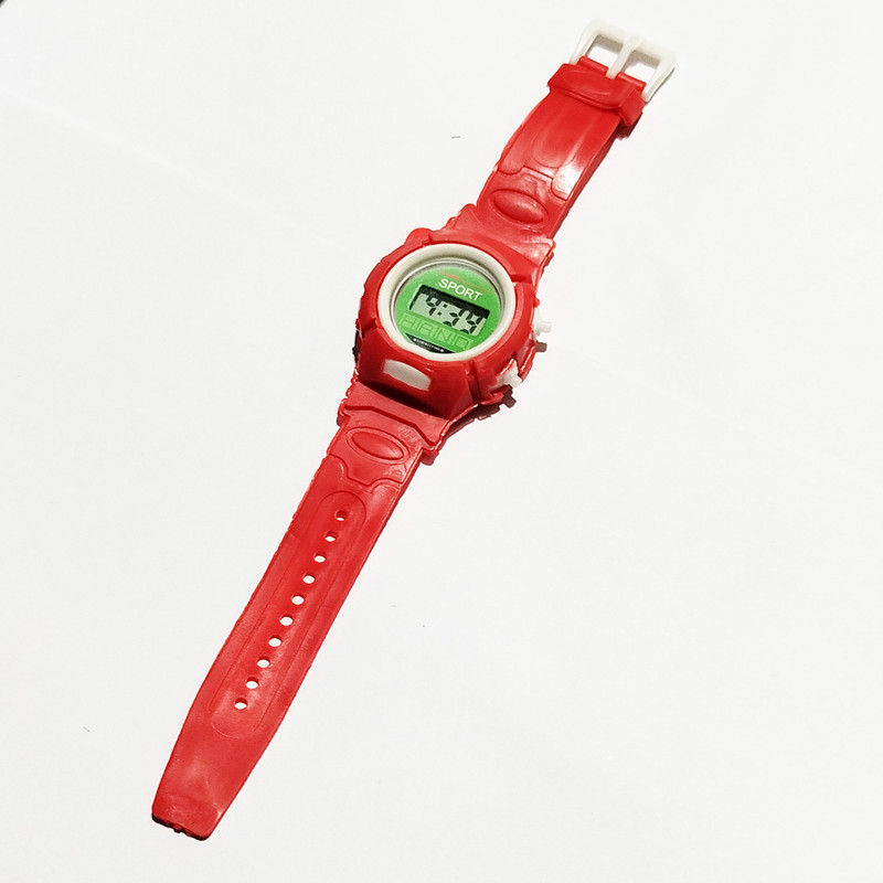 ساعت مچی دیجیتال مدل اسپرت کد 1002