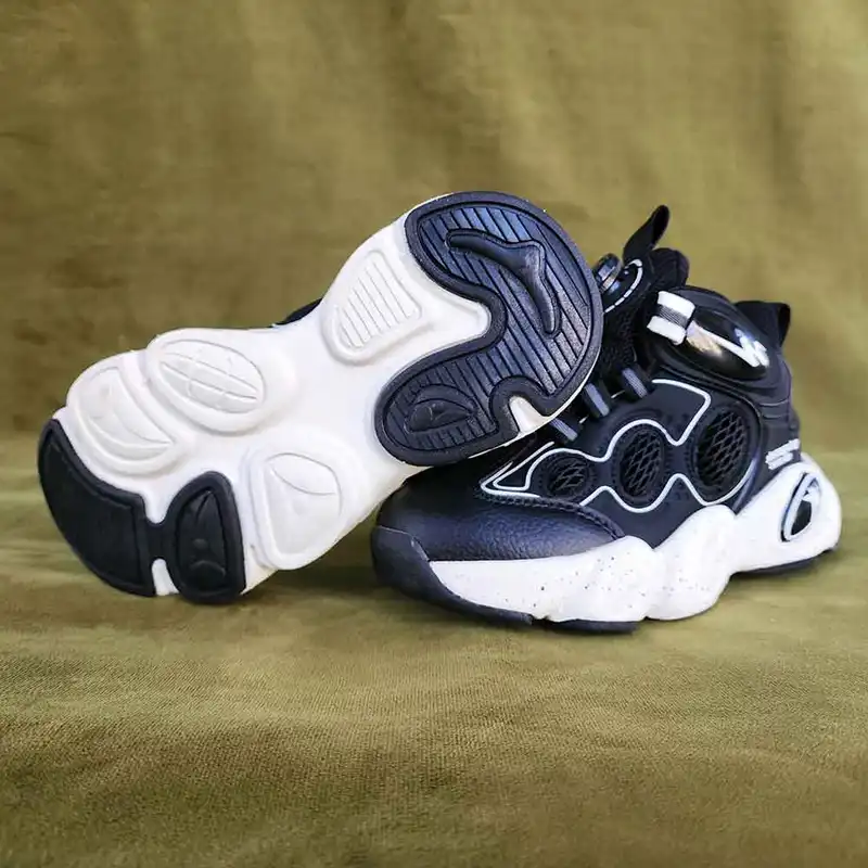 کفش مخصوص پیاده روی مدل WKQ-TreQ-BlkQQQ-138002