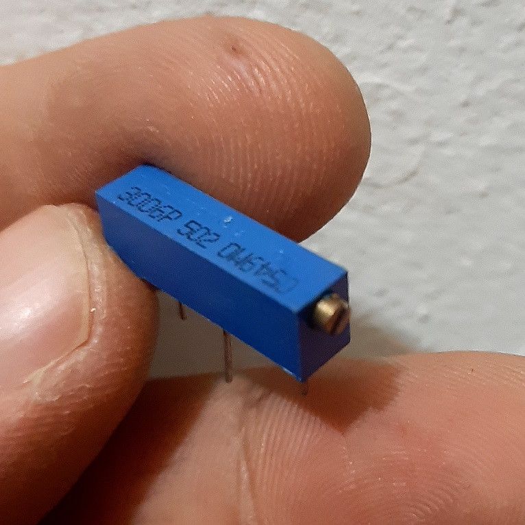 پتانسیومتر مولتی ترن 5 کیلو اهم تریمپات مدل RIGHT 5K بسته 3 عددی