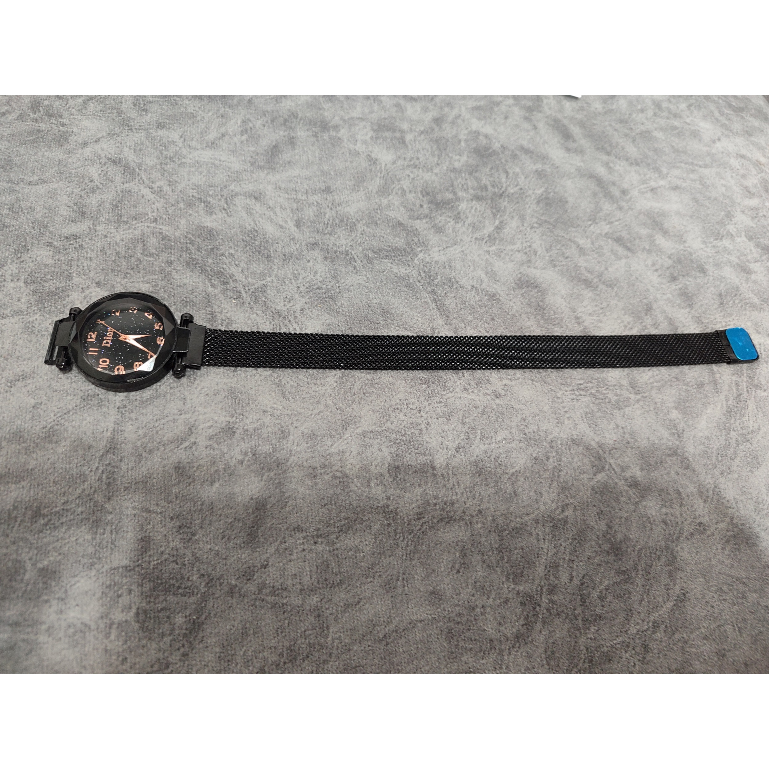 ساعت مچی عقربه ای زنانه مدل مگنتی کد 01 ساعت مچی عقربه ای زنانه مدل مگنتی کد 01