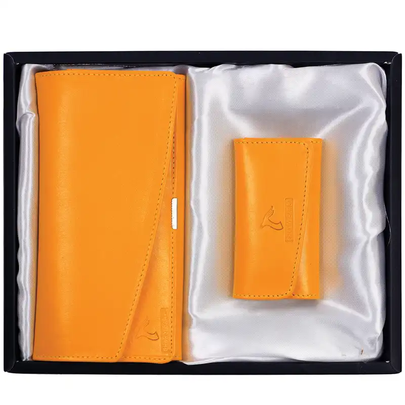 ست هدیه زنانه چرم بارز مدل DS8.1.nw