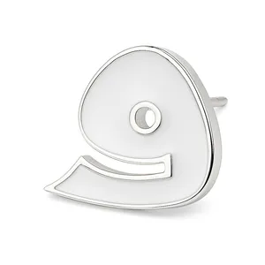 سنجاق سینه دست ساز زنانه مدل واو