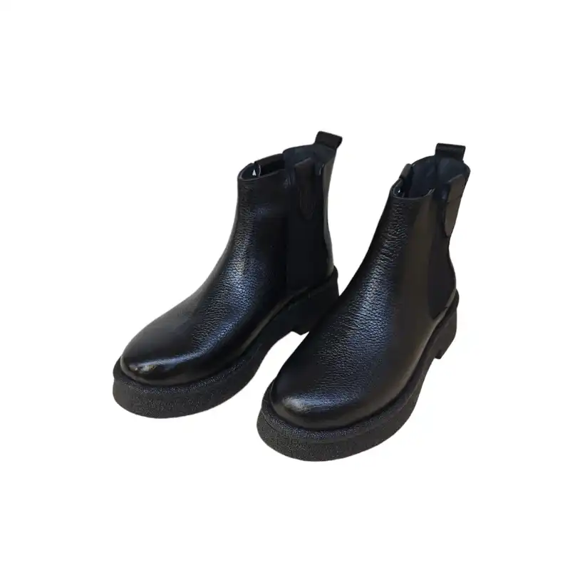 نیم بوت زنانه مدل چرم طبیعی کد ZNM 11 رنگ مشکی