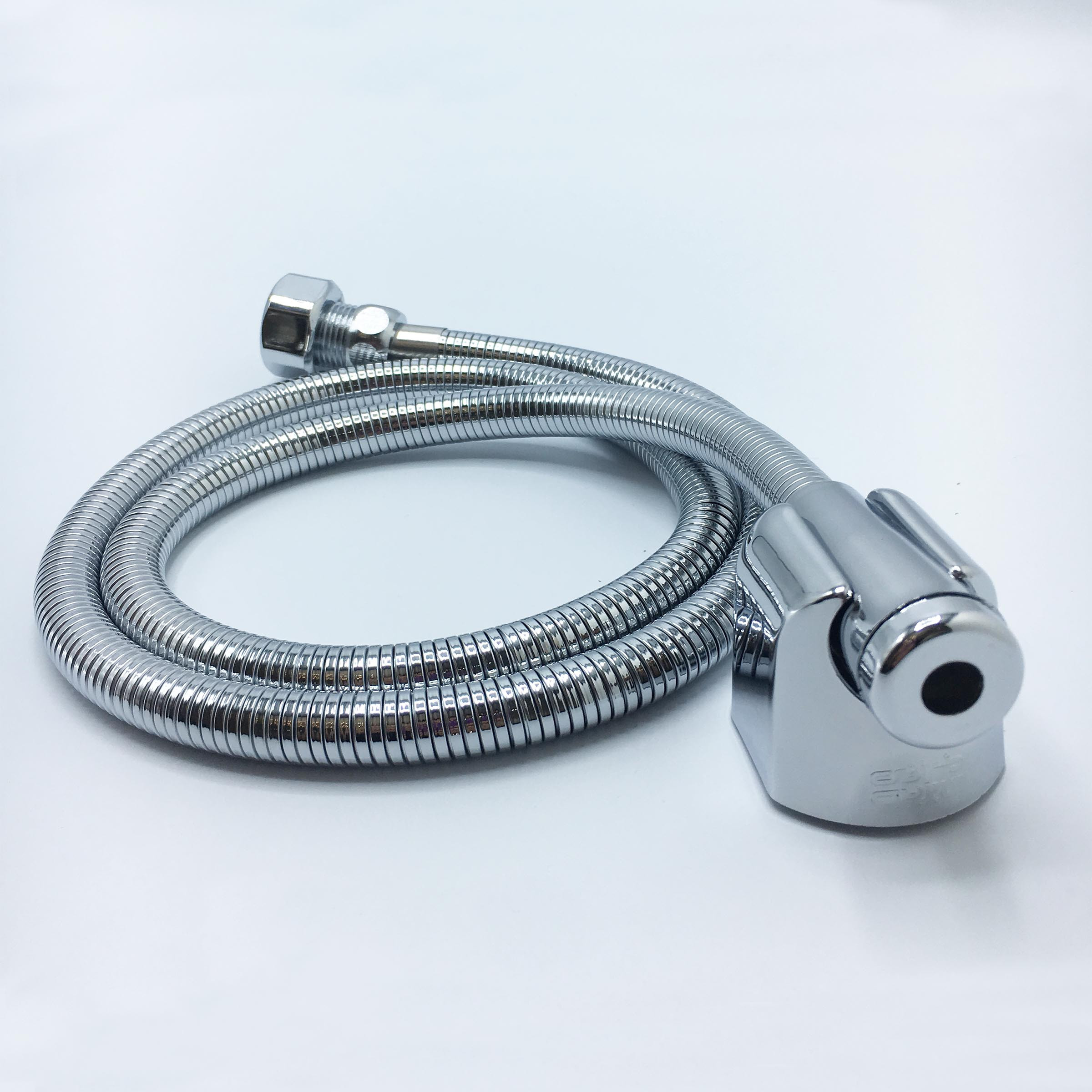 شلنگ توالت توسعه صنعت میراب مدل M22