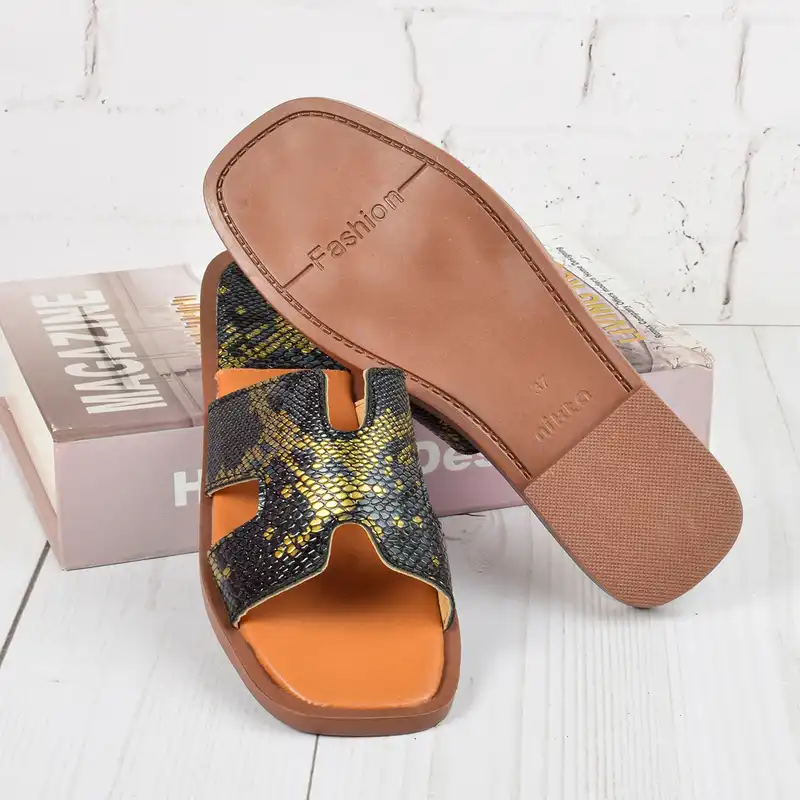 صندل زنانه نیکتا مدل پوست ماری GLD.2738