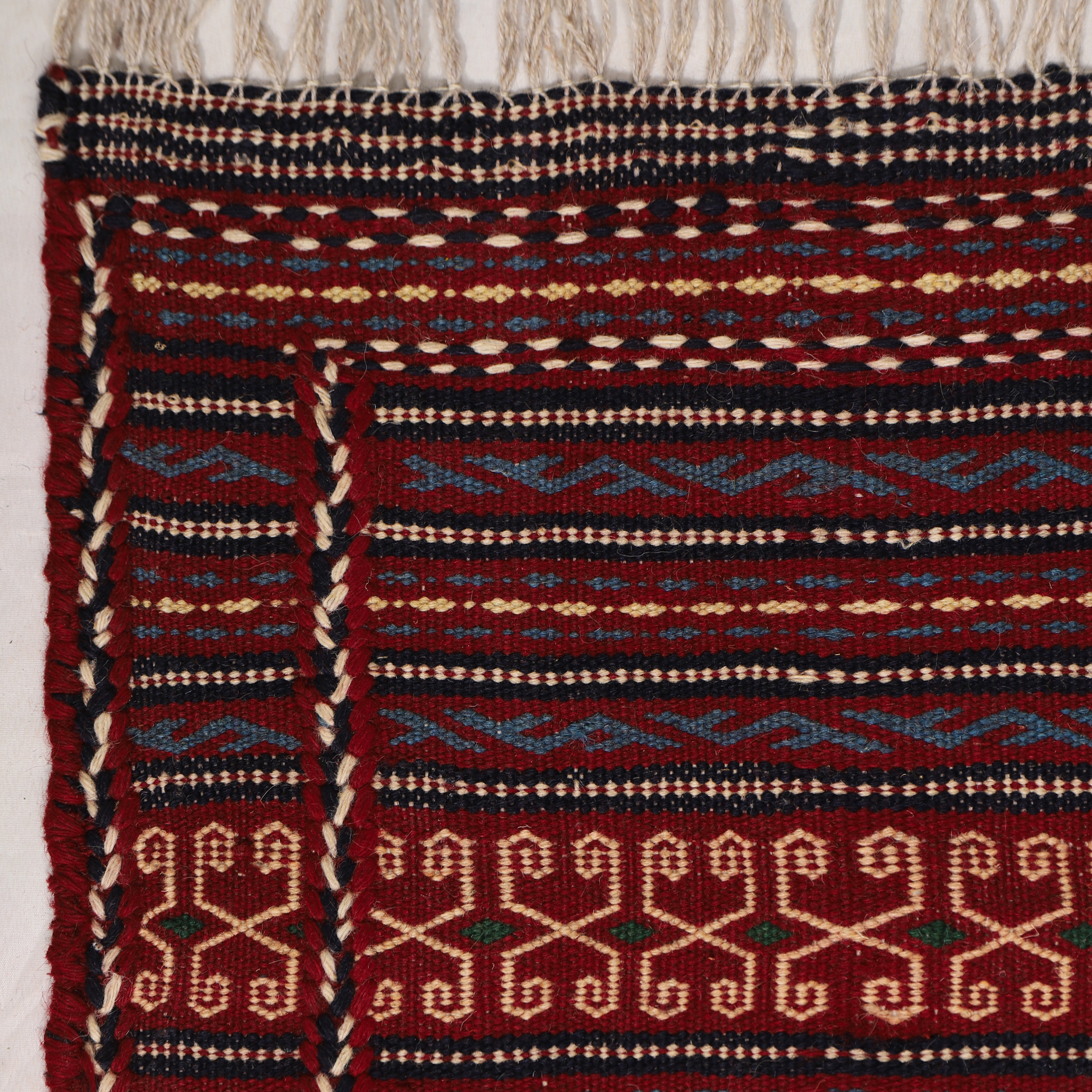 گلیم دستبافت یک متری مدل کلات کد 4021033