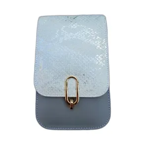 کیف پاسپورتی زنانه مدل فانتزی بند زنجیردار