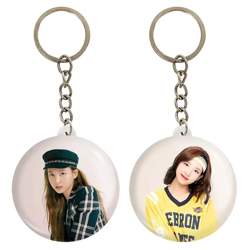 جاکلیدی خندالو مدل نایون گروه توایس TWICE کد 1995319959 مجموعه 2 عددی