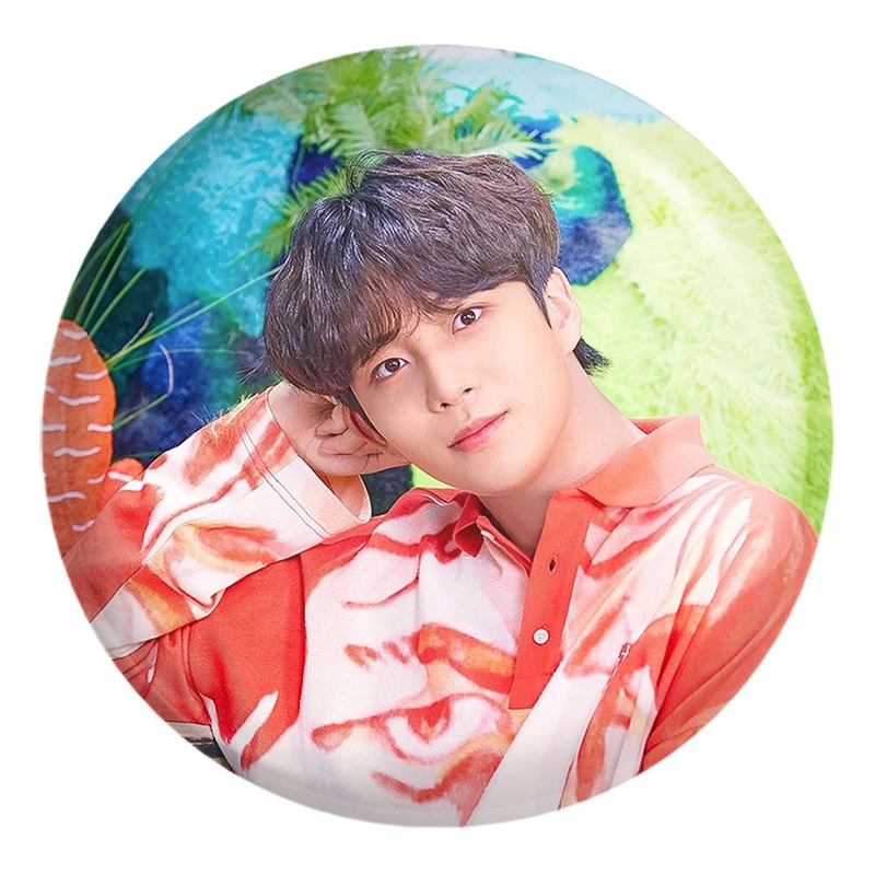 پیکسل خندالو طرح جونگهو گروه ایتیز ATEEZ کد 12295 مدل بزرگ