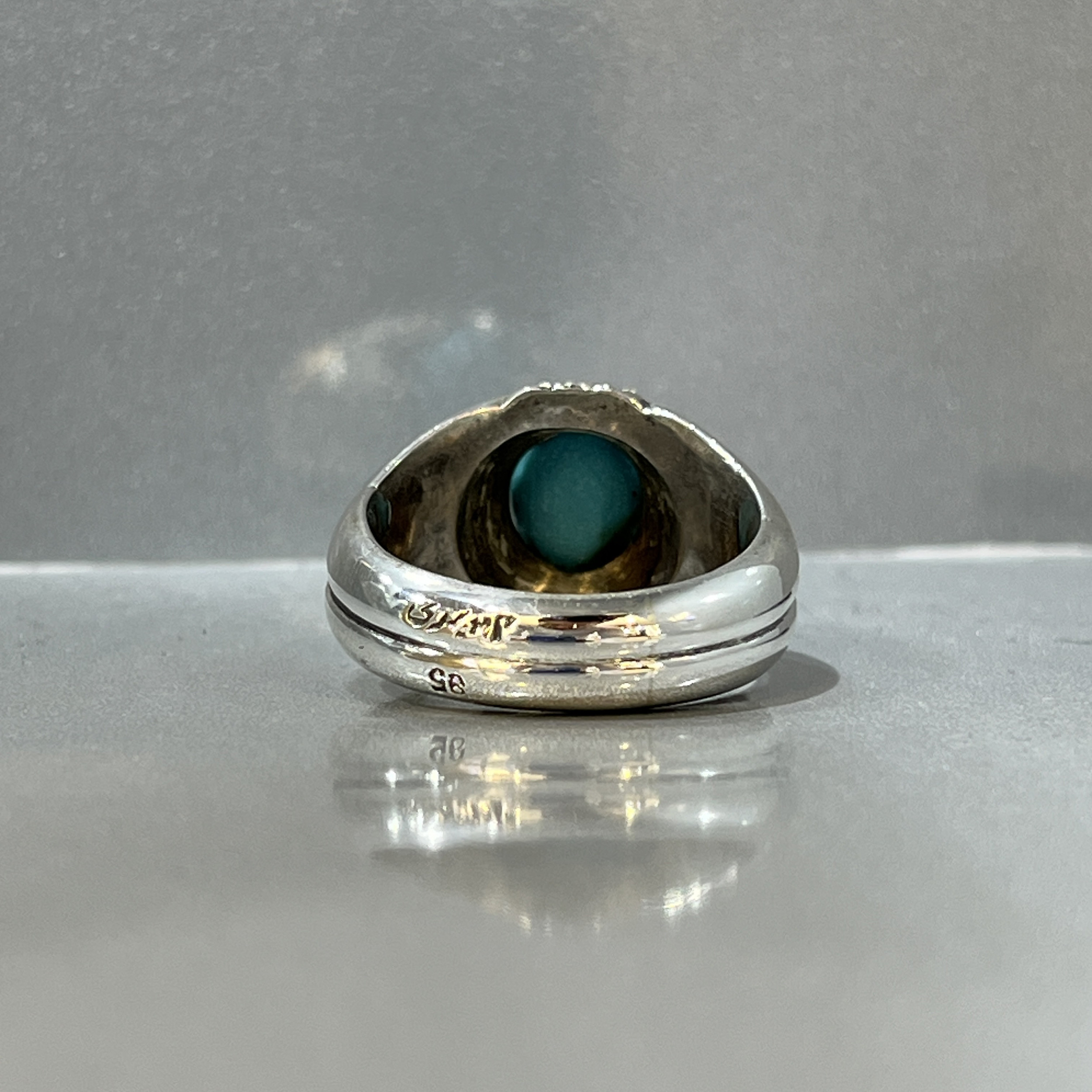 انگشتر نقره مردانه مدل دستساز مزین به فیروزه نیشابوری و الماس