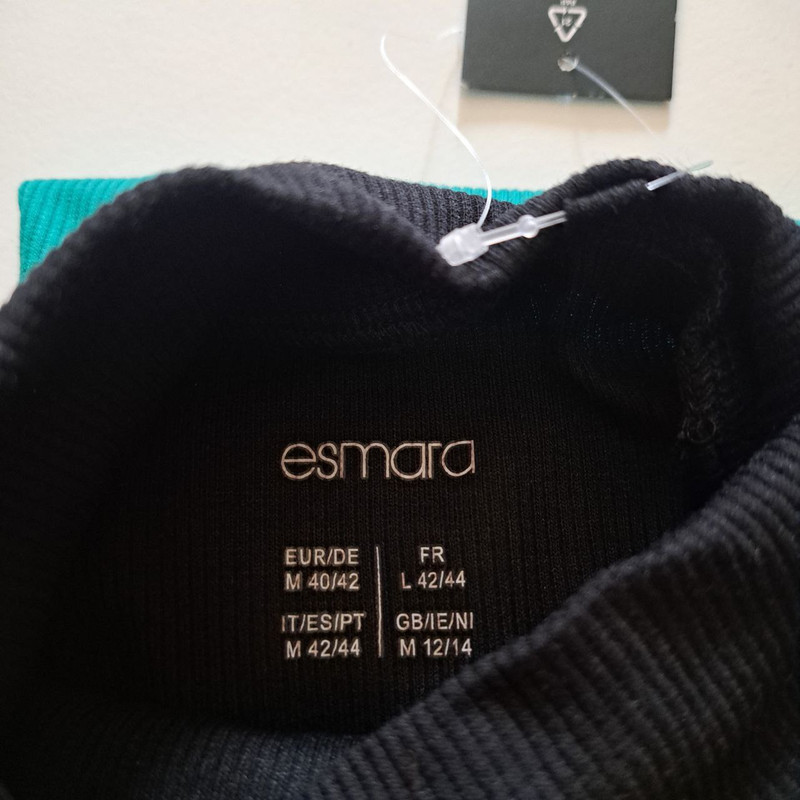 پلیور زنانه اسمارا مدل یقه سه سانت کبریتی مجموعه دو عددی