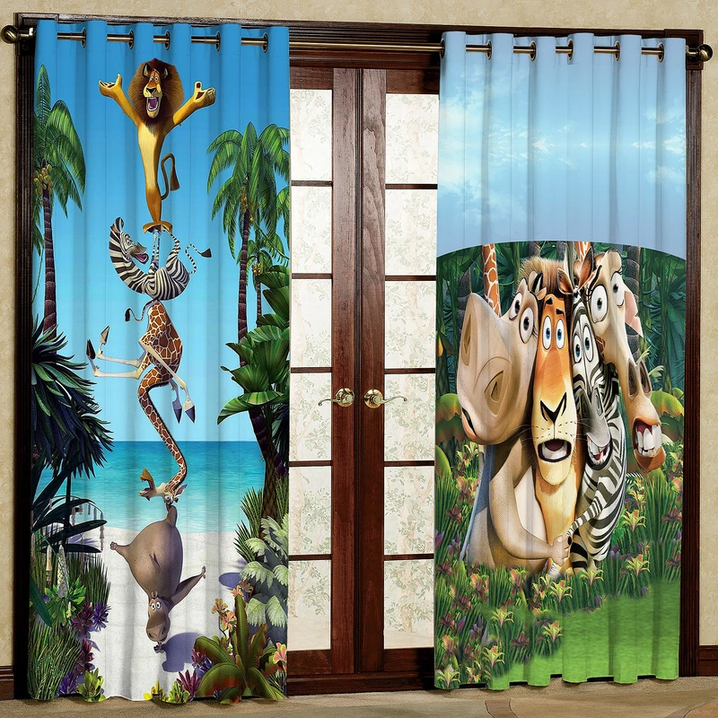 پرده مدل کارتون ماداگاسکار مخمل پانچی کد 1190 سایز 140x280 سانتی متر