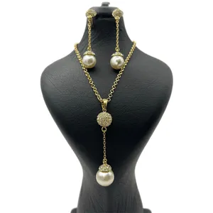 نیم ست زنانه مدل گوی زرین و آویز کد 3945