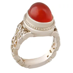 انگشتر نقره مردانه بازرگانی میلادی مدل رکاب دست ساز ارره کاری سنگ عقیق سرخ  کد AM_2794