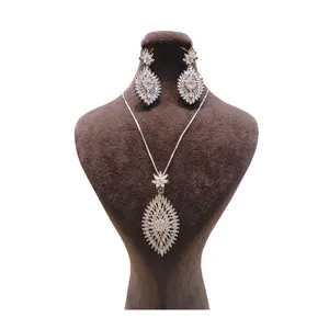 نیم ست نقره زنانه مدل 1001