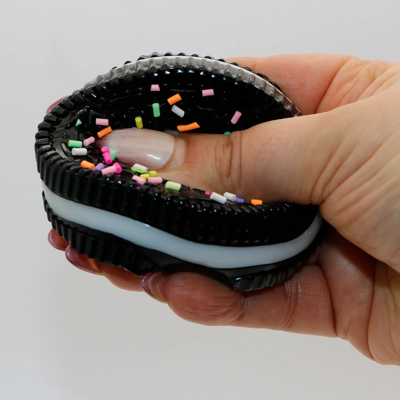 عکس شماره 10 : فیجت ضد استرس سمید مدل اسکوییشی نرمالو طرح بیسکوئیت 3 لایه