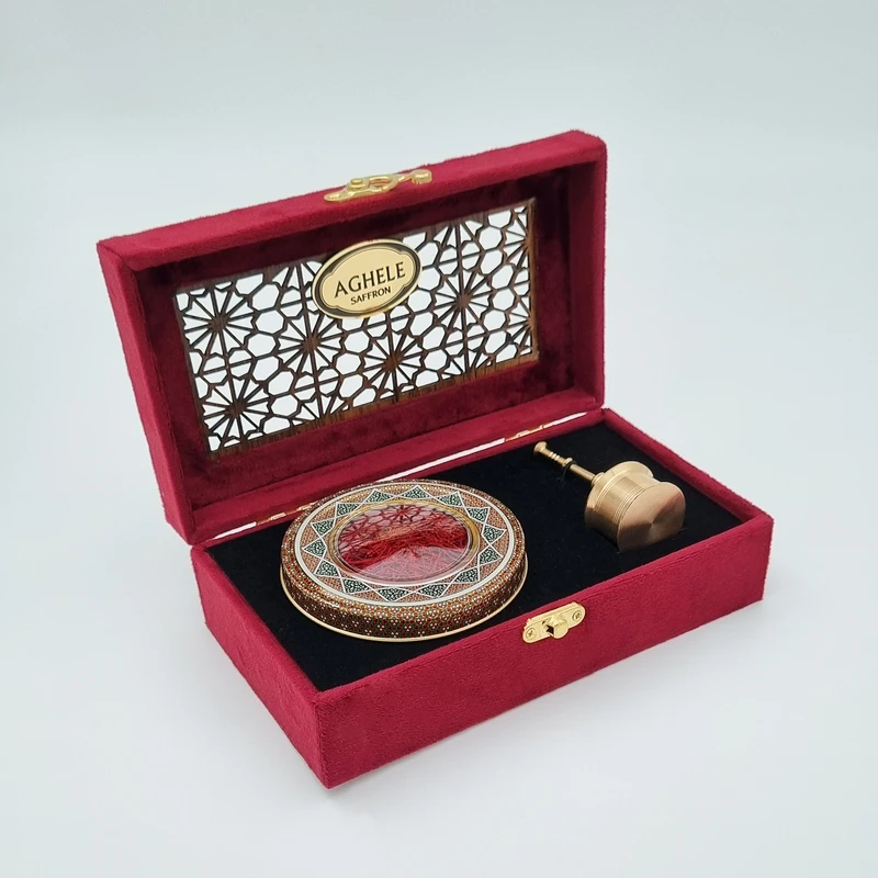 زعفران کادویی عاقله - 3 گرم به همراه هاون