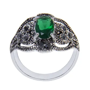 انگشتر نقره زنانه بازرگانی میلادی  مدل کوارتز کد AW_103