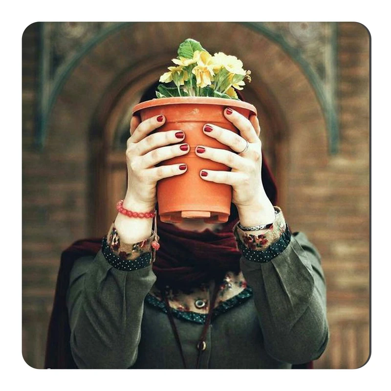 	 مگنت طرح بانو و گلدان گل کد wmg2369