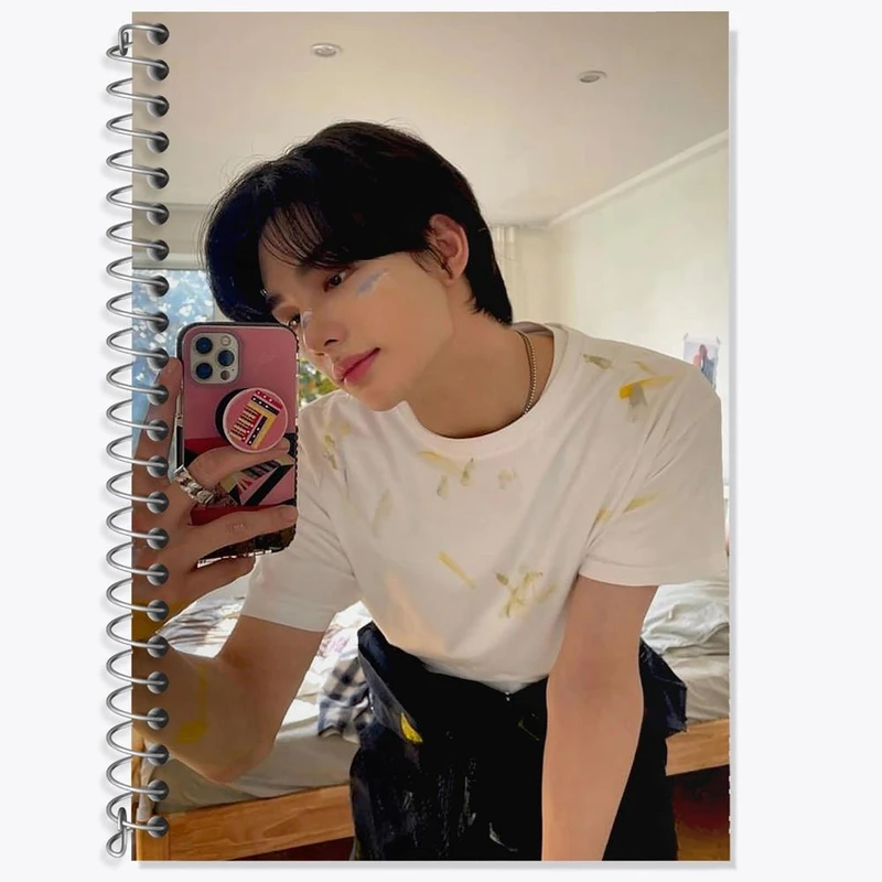 دفتر زبان 50 برگ خندالو مدل دو خط طرح هیونجین گروه استری کیدز Stary Kids کد 16924