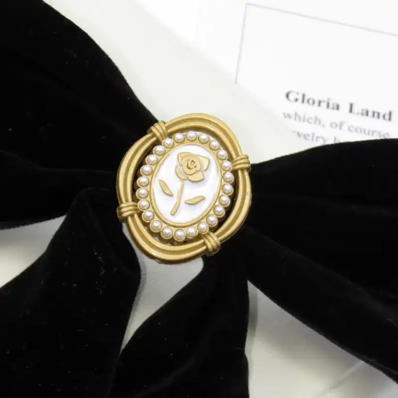 گیره مو زنانه مدل فرانسوی طرح پاپیون مخملی کد G_Lnd_3190