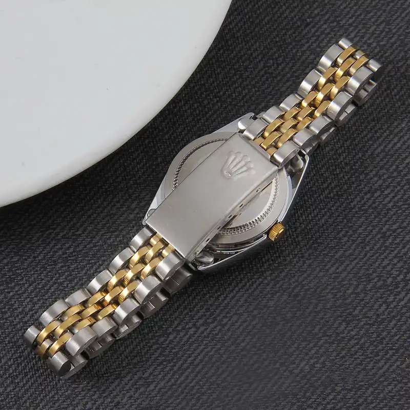 ست ساعت مچی عقربه ای زنانه و مردانه بازرگانی میلادی کد WHW_256