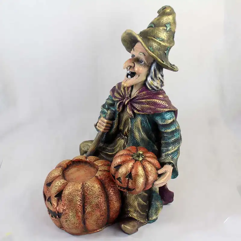 مجسمه مدل جادوگر