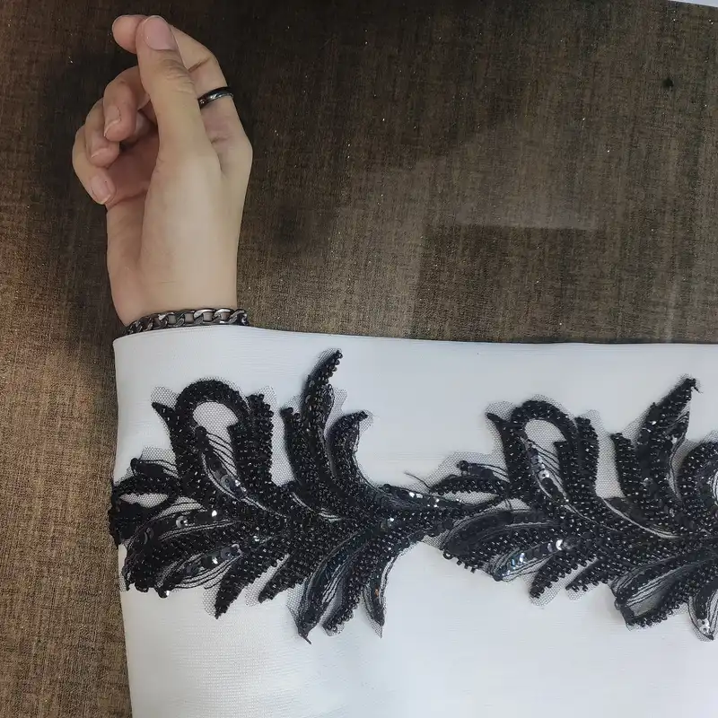 نوار یراق مدل کار دست منجوق دوزی D طول 1 متر