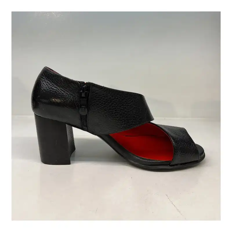 صندل زنانه سرزمین چرم کد 1408 رنگ مشکی