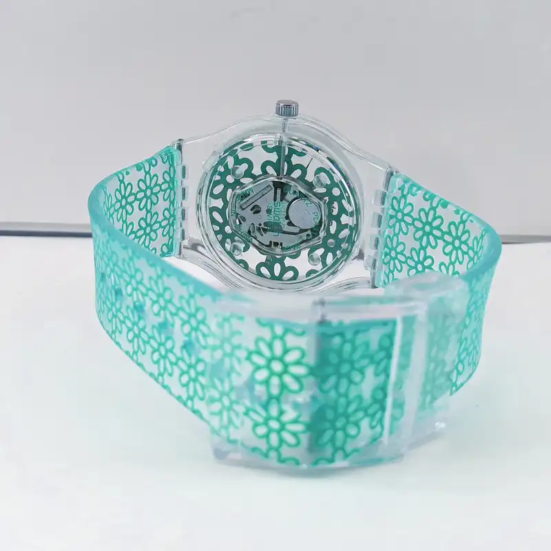 ساعت مچی عقربه ای مدل سوارز کد sabz639