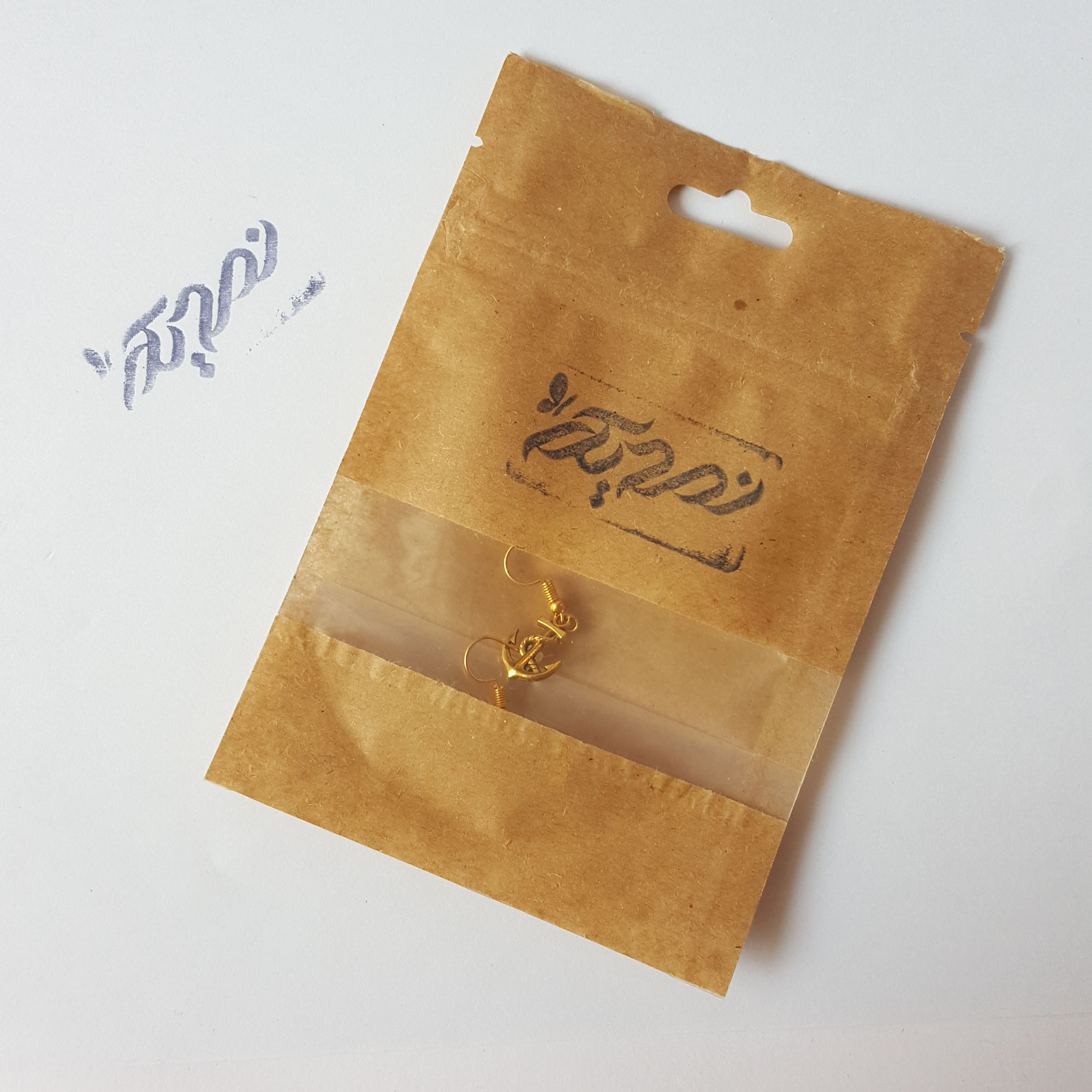 گوشواره دخترانه نمدیکا طرح لنگر کشتی