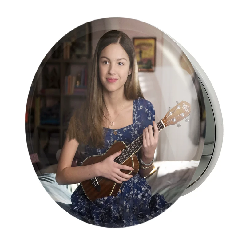 آینه جیبی خندالو طرح اولیویا رودریگو Olivia Rodrigo مدل تاشو کد 19258 