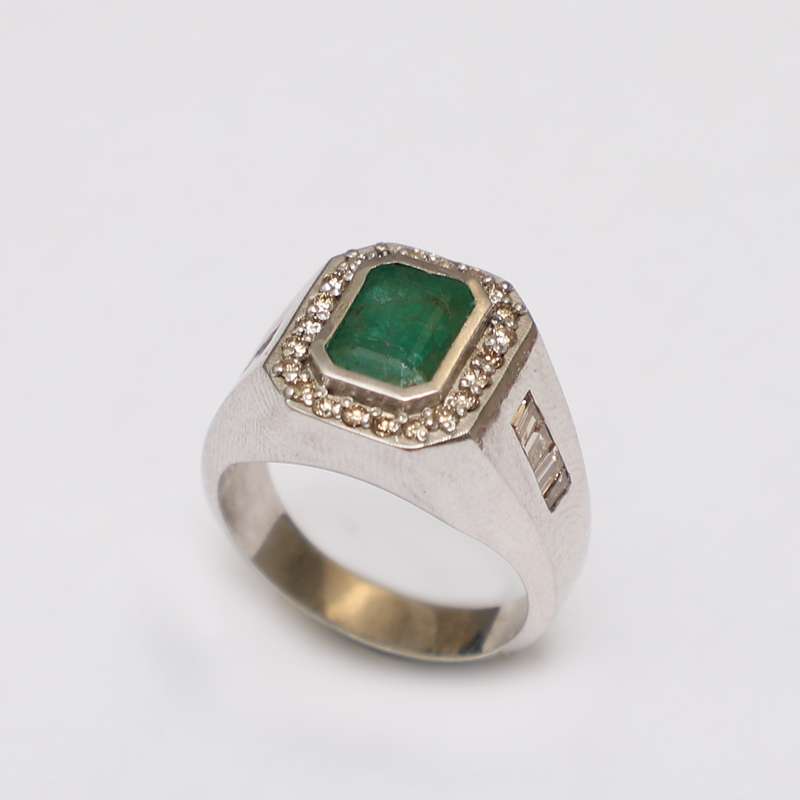 انگشتر نقره مردانه مدل زمرد طبیعی