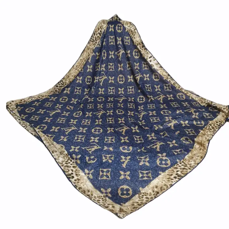 روسری زنانه مدل Naturebase