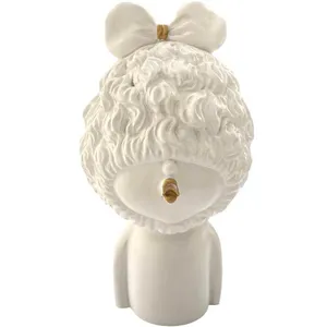 مجسمه دنیا دکوری سرمد مدل کوتوله سفید برفی 