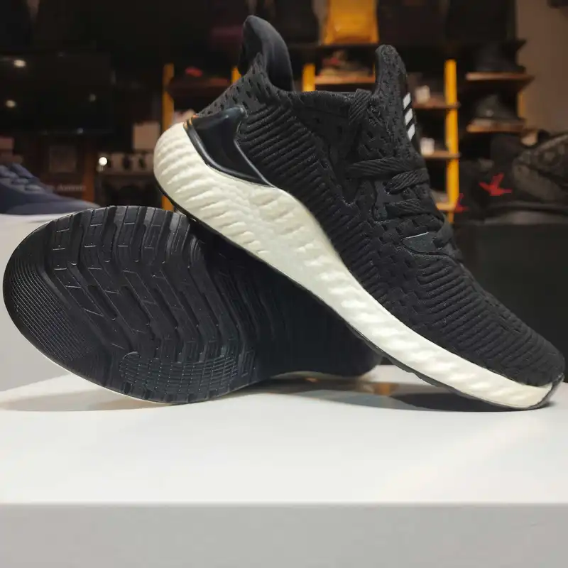 کفش پیاده روی مدل  ALPHABOUNCE BST BKWH-104032001