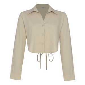 کراپ شومیز آستین بلند یقه برگردان زنانه نیزل مدل 1257 رنگ کرم