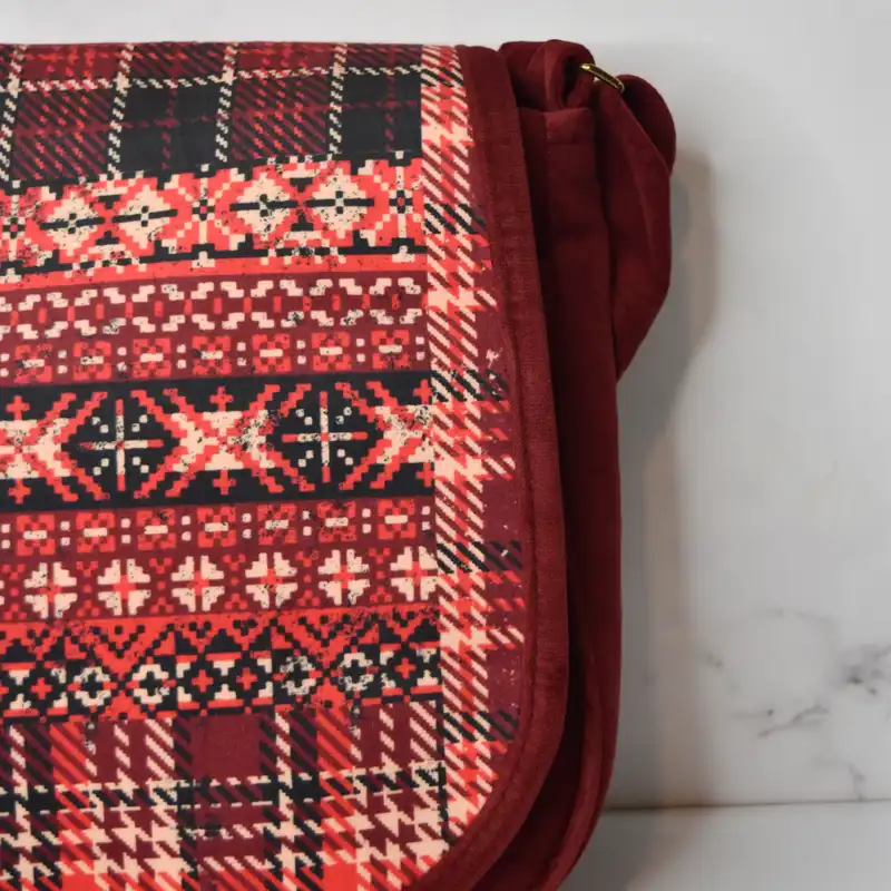 کیف رو دوشی طرح سنتی